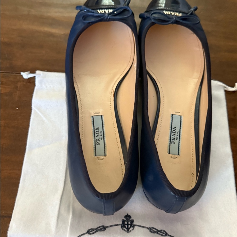 Prada Women's Dark Blue Patent Leather Flats - Picture 3 of 9
